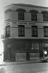 The Custom House public house